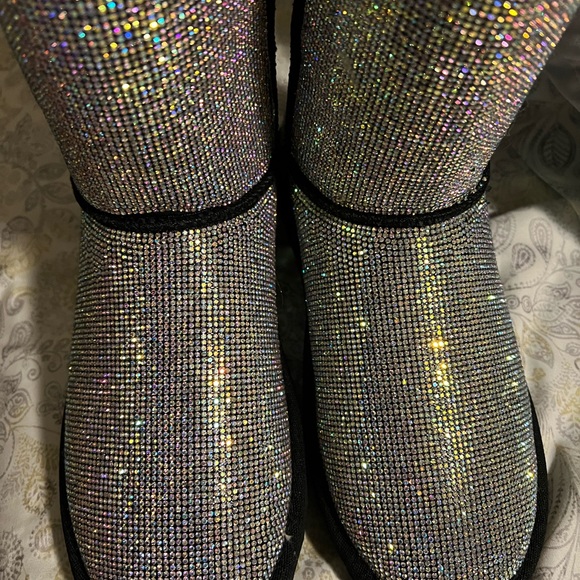 Never worn, ended up being too small in excellent condition - Picture 8 of 9